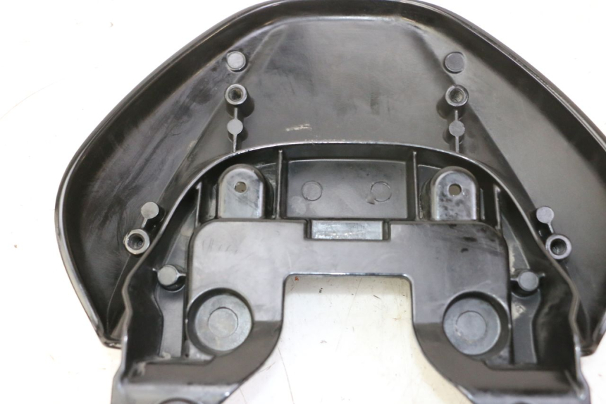 photo de UCHWYT TYLNY YAMAHA YP MAJESTY 125 (2007 - 2010) - Szczegół części