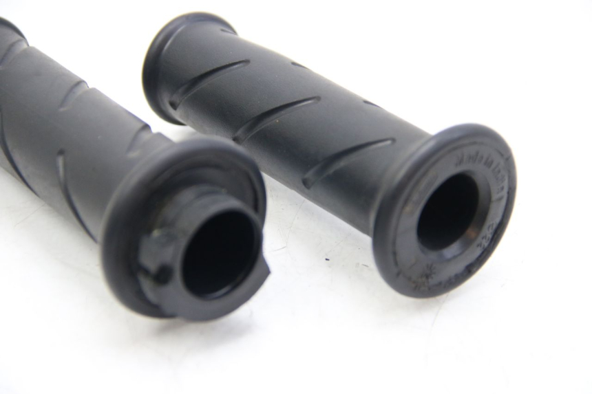 photo de UCHWYT KIEROWNICY PEUGEOT E-VIVACITY 1 (2012 - 2018) - Zoom stanu zużycia