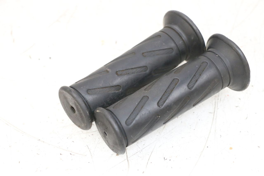 photo de UCHWYT KIEROWNICY PEUGEOT KISBEE 4T 50 (2018 - 2022) - Widok główny