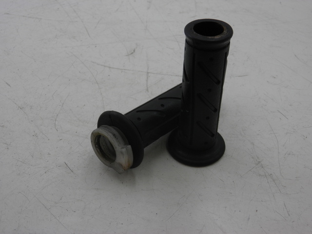photo de UCHWYT KIEROWNICY KYMCO SPACER 50 (1998 - 2009) - Widok główny