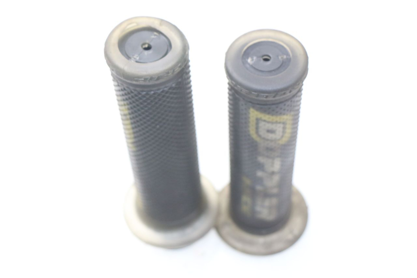 photo de UCHWYT KIEROWNICY PEUGEOT LUDIX 50 (2005 - 2007) - Zoom stanu zużycia