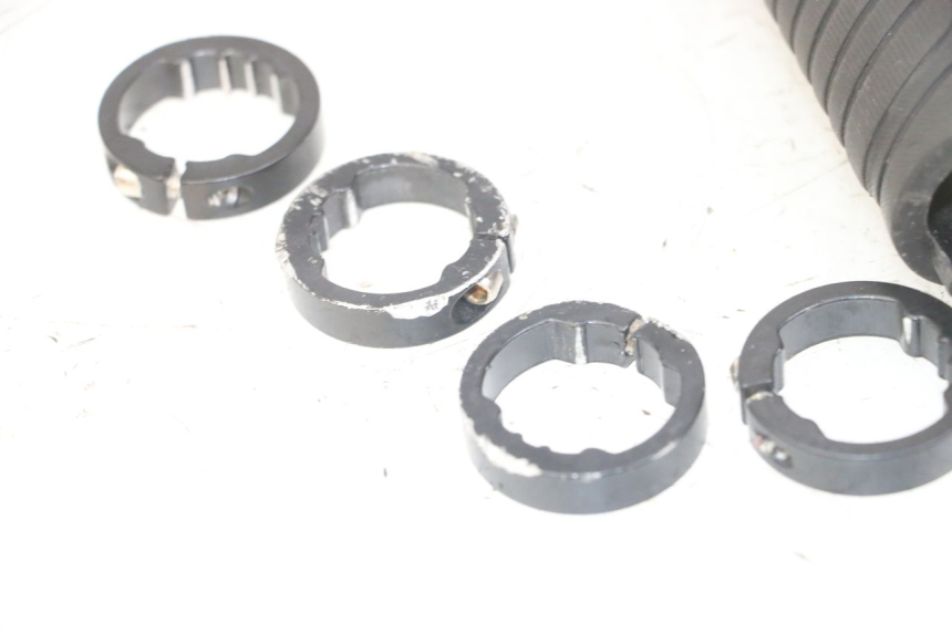 photo de UCHWYT KIEROWNICY PUNK ELECTRIC RIDER 1 - Zoom stanu zużycia