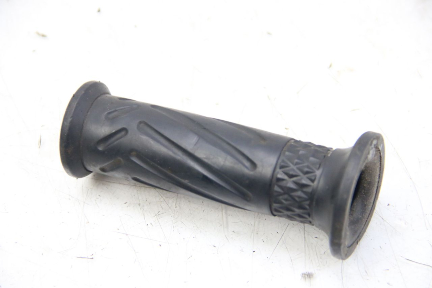 photo de UCHWYT KIEROWNICY JM MOTORS SANTANA 50 (2014 - 2023) - Inny kąt widzenia