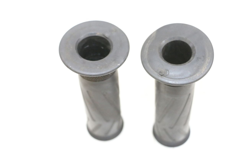 photo de UCHWYT KIEROWNICY YAMAHA XMAX X-MAX 125 (2006 - 2009) - Szczegół części