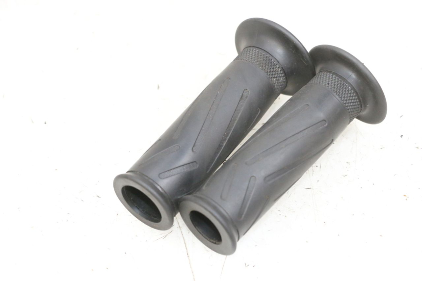 photo de UCHWYT KIEROWNICY YAMAHA XMAX X-MAX 125 (2006 - 2009) - Zoom stanu zużycia