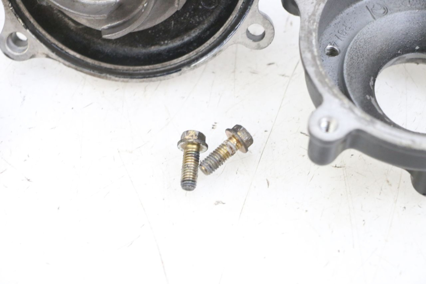 photo de POMPA WODY MV AGUSTA BRUTALE R WALLY 910 (2008 - 2008) - Stan powierzchni