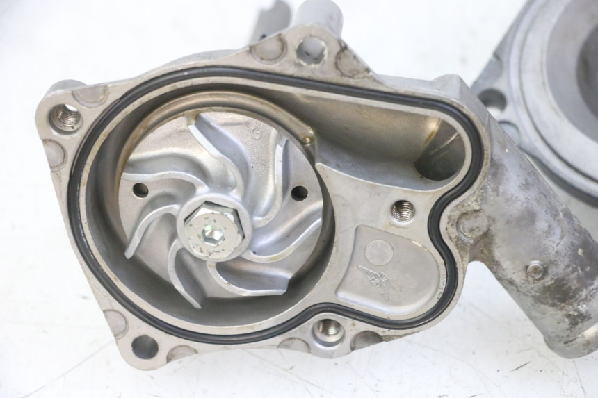 photo de POMPA WODY HONDA CB R 1000 (2018 - 2023) - Część sprawdzona