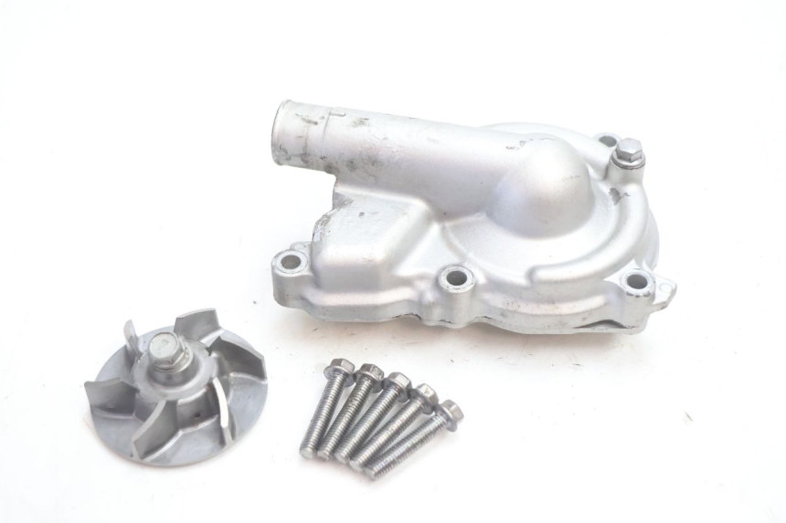 photo de POMPA WODY KAWASAKI ER-6 ER6 N 650 (2005 - 2009) - Punkty mocowania