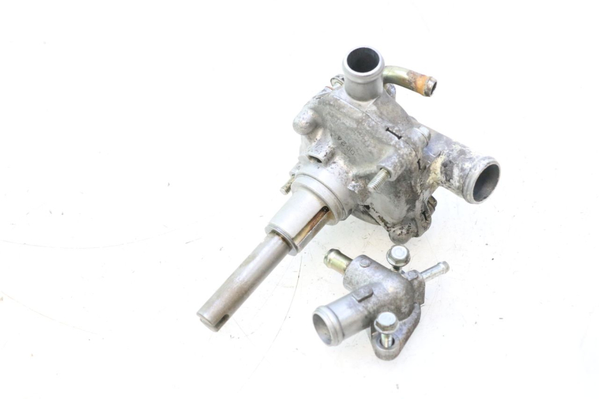 photo de POMPA WODY HONDA FJS SILVER WING SILVERWING 400 (2005 - 2008) - Inny kąt widzenia