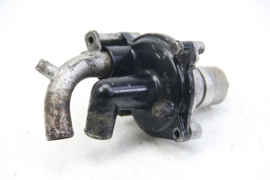 photo de POMPA WODY YAMAHA FZS FAZER 600 (2001 - 2003) - Inny kąt widzenia