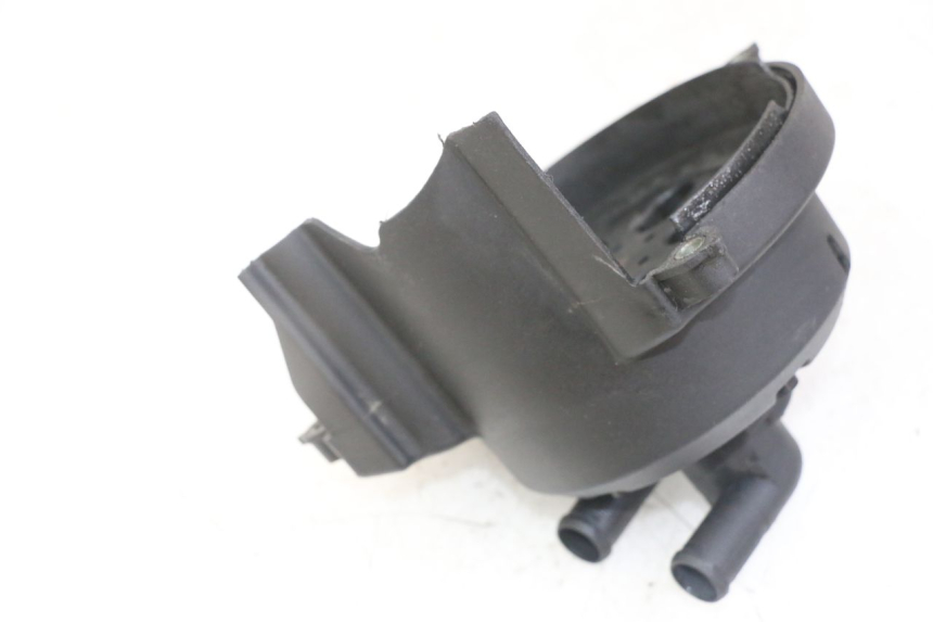 photo de POMPA WODY PEUGEOT JET FORCE CARBU 50 (2003 - 2016) - Zoom stanu zużycia