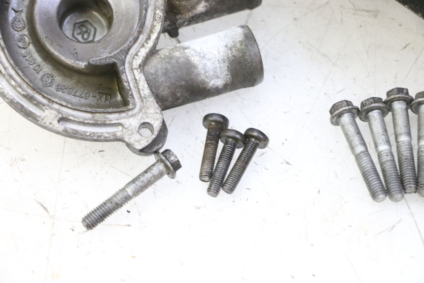 photo de POMPA WODY PIAGGIO MP3 RL 250 (2006 - 2010) - Widok z bliska