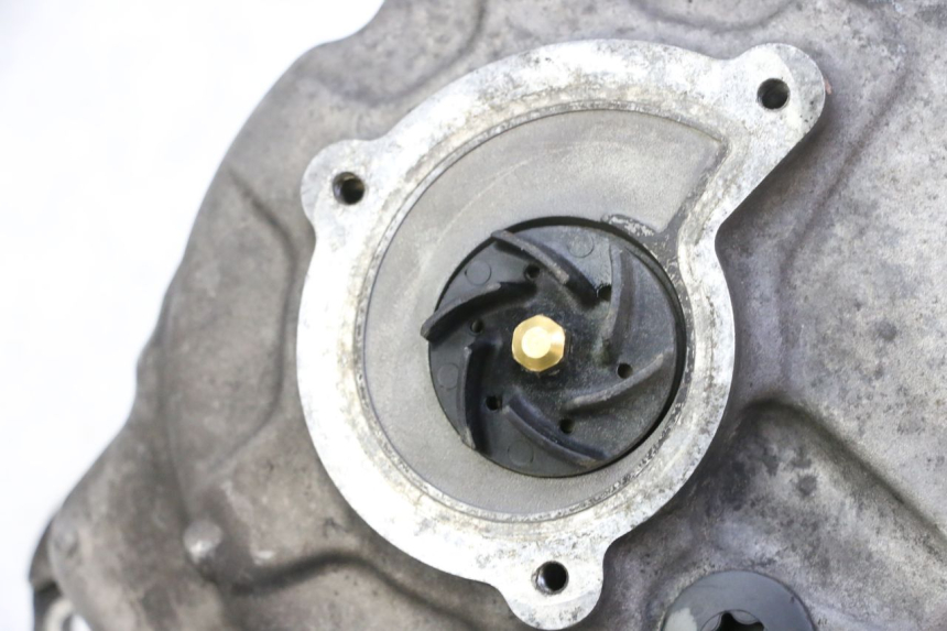 photo de POMPA WODY PIAGGIO MP3 RL 250 (2006 - 2010) - Kontrola wizualna