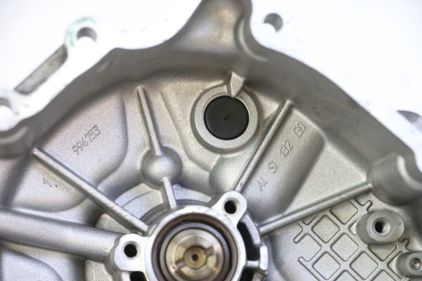 photo de POMPA WODY PIAGGIO MP3 RL 250 (2006 - 2010) - Inny kąt widzenia