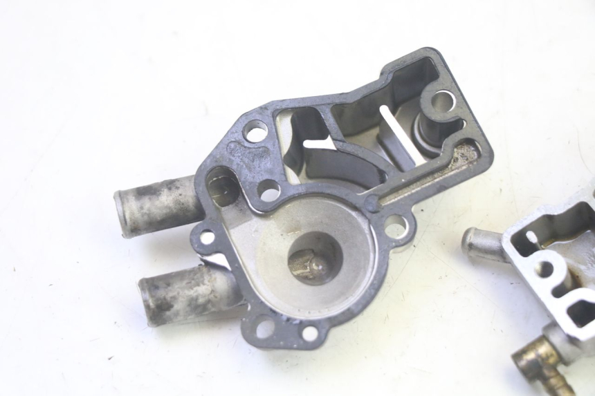 photo de POMPA WODY YAMAHA NEOS NEO'S 4T 50 (2008 - 2016) - Inny kąt widzenia