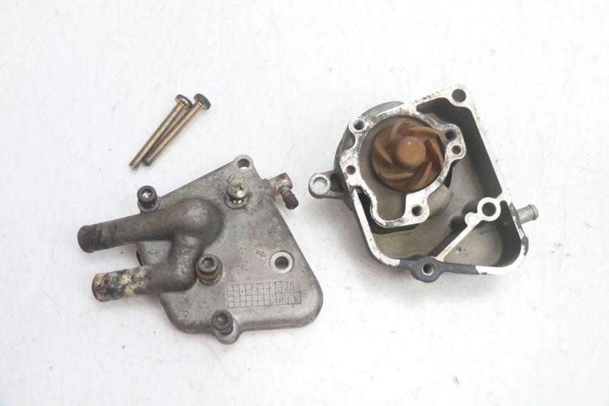 photo de POMPA WODY YAMAHA YP MAJESTY 125 (1998 - 2001) - Widok główny