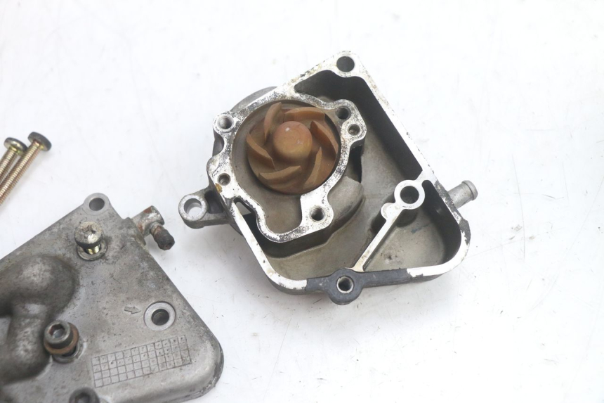 photo de POMPA WODY YAMAHA YP MAJESTY 125 (1998 - 2001) - Zoom stanu zużycia