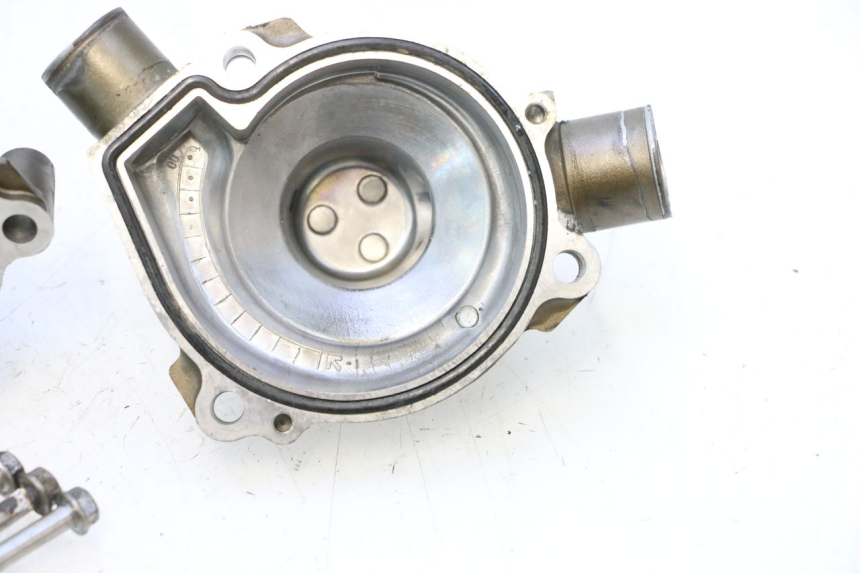 photo de POMPA WODY KAWASAKI ZX-6R ZX6R 600 (2000 - 2002) - Oznaczenia i referencje