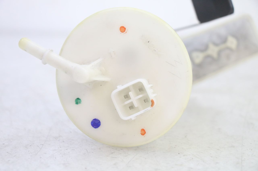 photo de POMPA PALIWA SUZUKI BURGMAN 125 (2007 - 2014) - Inny kąt widzenia