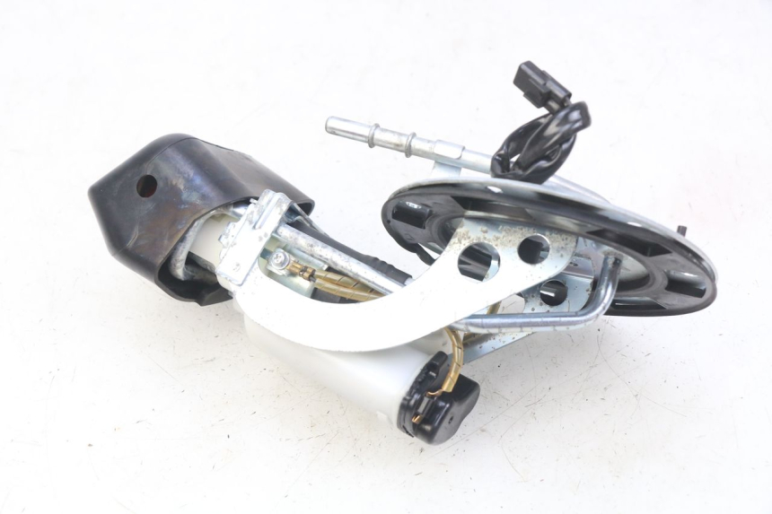 photo de POMPA PALIWA HONDA CB R 1000 (2018 - 2023) - Stan powierzchni