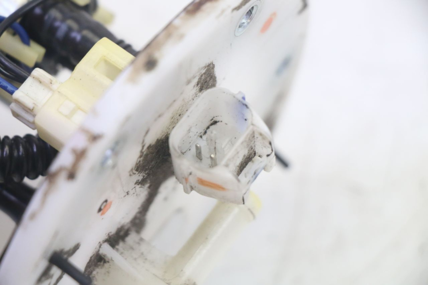 photo de POMPA PALIWA PEUGEOT DJANGO 4T 50 (2014 - 2019) - Zbliżenie techniczne