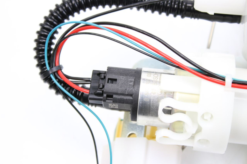 photo de POMPA PALIWA BMW F GS K81 850 (2018 - 2023) - Inny kąt widzenia