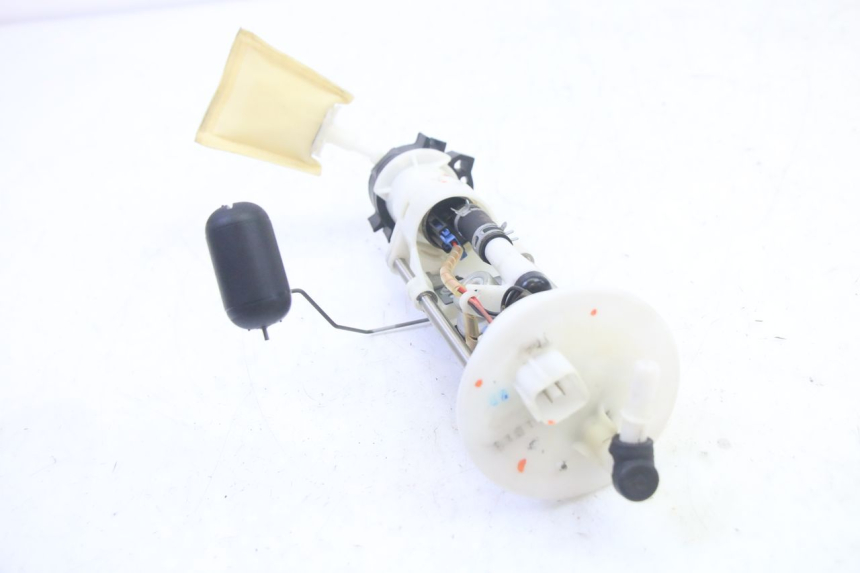 photo de POMPA PALIWA HONDA FES S-WING SWING ABS 125 (2007 - 2015) - Inny kąt widzenia