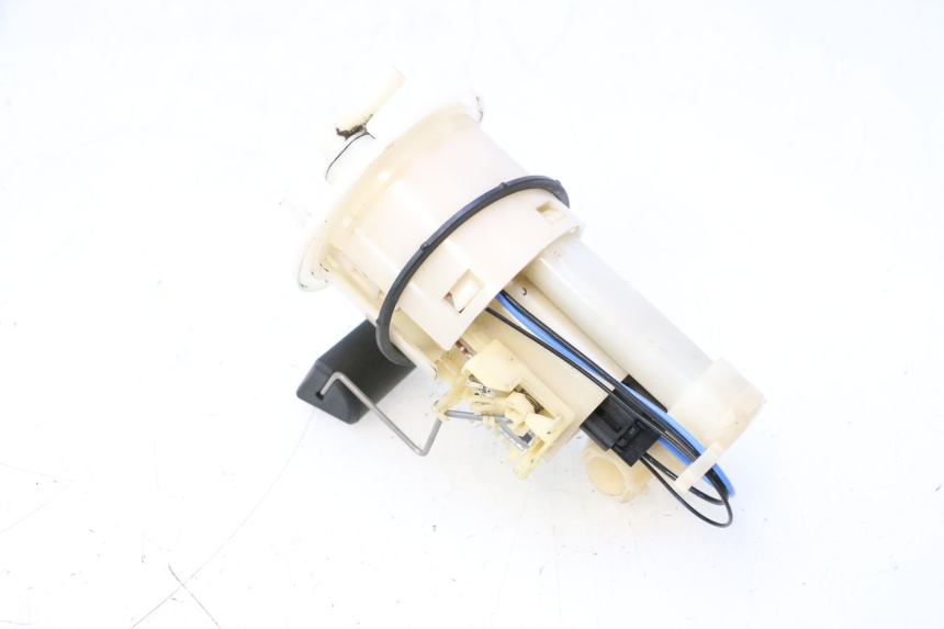 photo de POMPA PALIWA YAMAHA FJR 1300 (2001 - 2005) - Zbliżenie techniczne