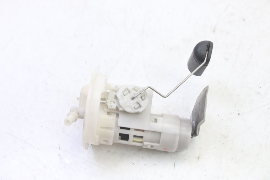 photo de POMPA PALIWA VENESI FLY RETRO 4T 50 (2020 - 2025) - Inny kąt widzenia