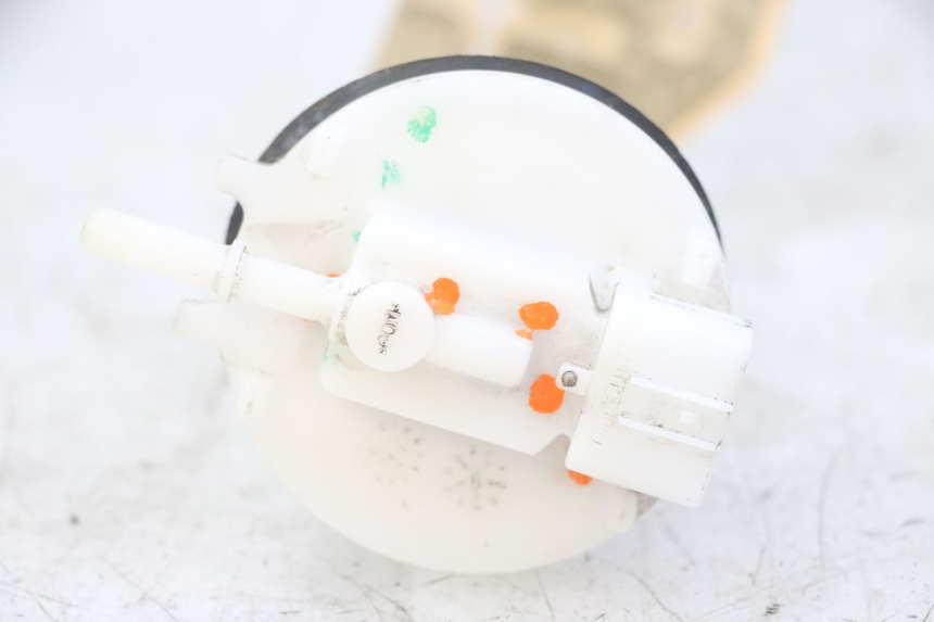 photo de POMPA PALIWA HONDA FORZA ABS 300 (2013 - 2017) - Stan powierzchni