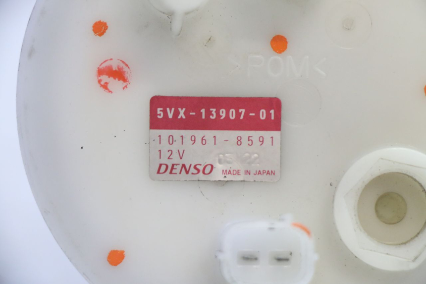 photo de POMPA PALIWA YAMAHA FZ6 N FAZER 600 (2004 - 2006) - Zbliżenie techniczne