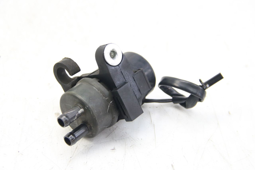 photo de POMPA PALIWA YAMAHA FZS FAZER 600 (2001 - 2003) - Widok główny