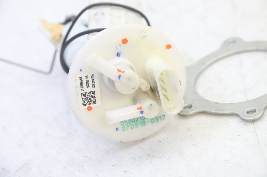 photo de POMPA PALIWA BMW G310 R 310 (2016 - 2020) - Zbliżenie techniczne