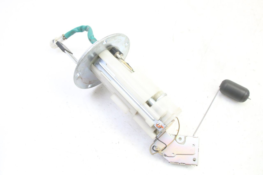 photo de POMPA PALIWA SUZUKI GSR 750 (2011 - 2017) - Zoom stanu zużycia