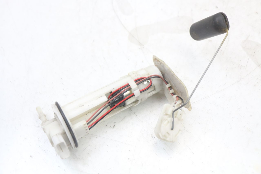 photo de POMPA PALIWA HONDA PCX (JF28) 125 (2009 - 2011) - Inny kąt widzenia