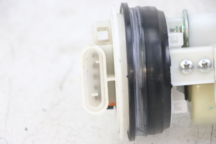 photo de POMPA PALIWA PIAGGIO IE MP3 YOURBAN 300 (2011 - 2016) - Widok ogólny