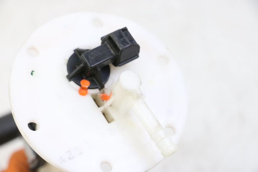 photo de POMPA PALIWOWA SYM JOYMAX 125 (2010 - 2017) - Szczegół części