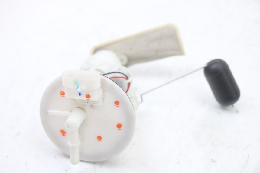 photo de POMPA PALIWOWA LONGJIA SHARPY 125 (2020 - 2024) - Zbliżenie techniczne