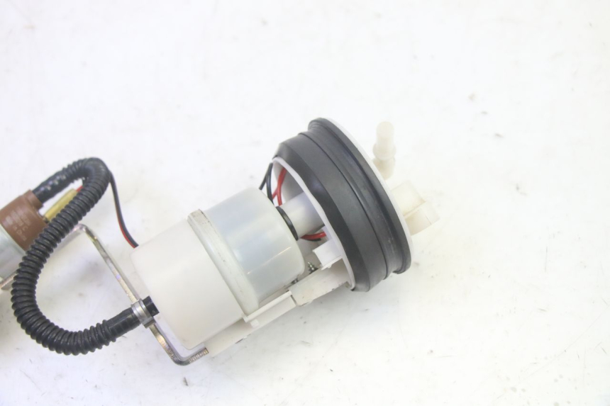 photo de POMPA PALIWA PIAGGIO MP3 HPE 350 (2018 - 2020) - Zoom stanu zużycia