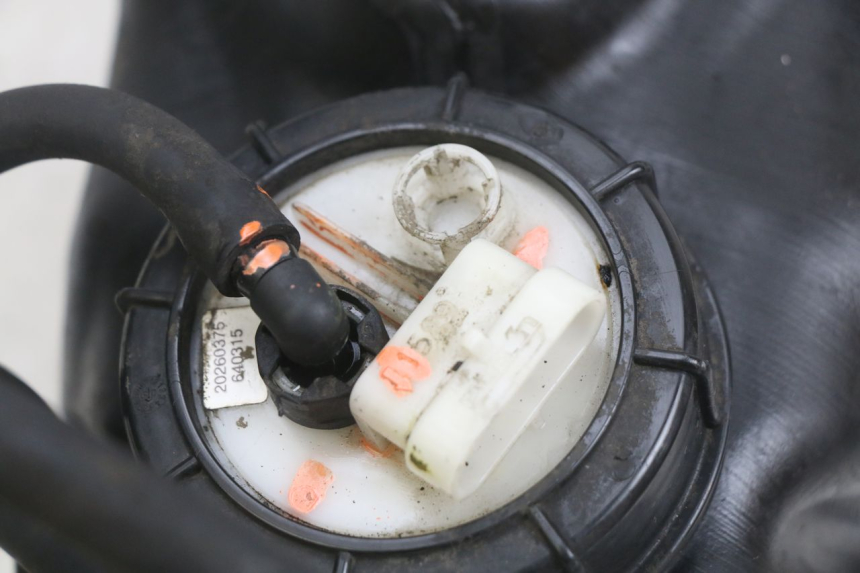 photo de POMPA PALIWA PIAGGIO MP3 LT 400 (2007 - 2012) - Szczegół części