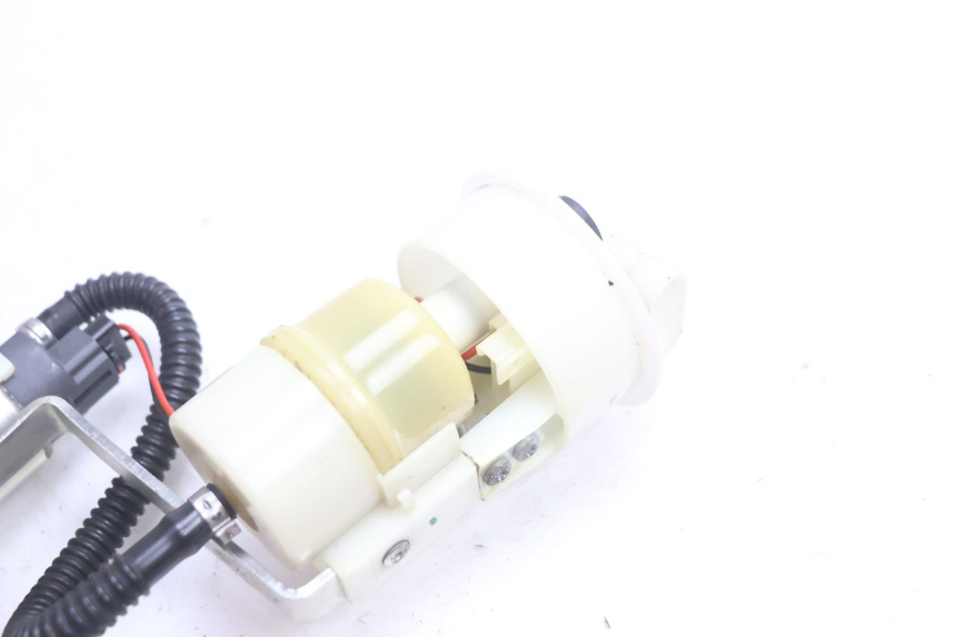 photo de POMPA PALIWA PIAGGIO MP3 LT 400 (2007 - 2012) - Zoom stanu zużycia