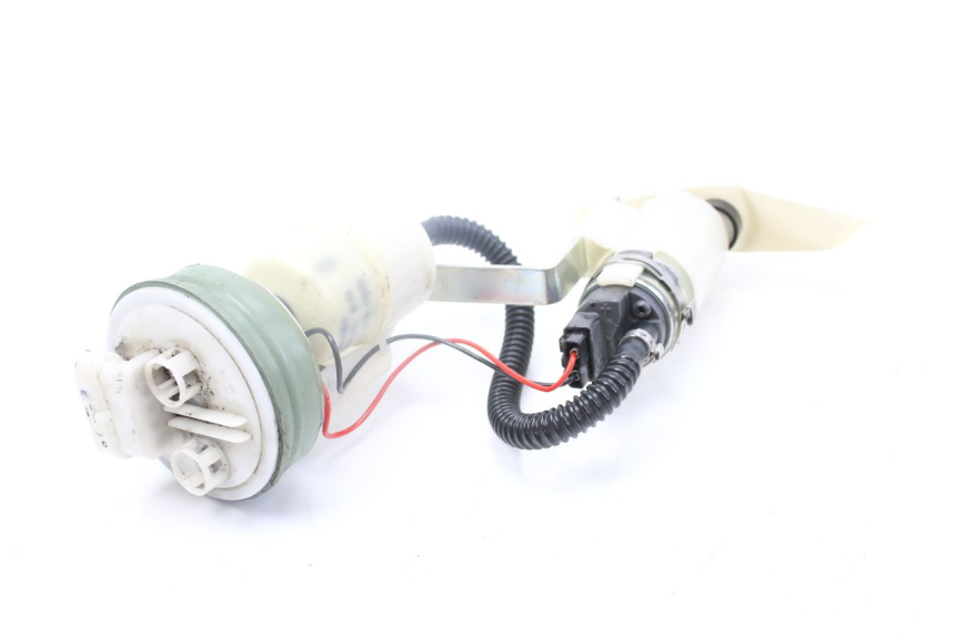 photo de POMPA PALIWA PIAGGIO MP3 500 (2014 - 2017) - Zbliżenie techniczne