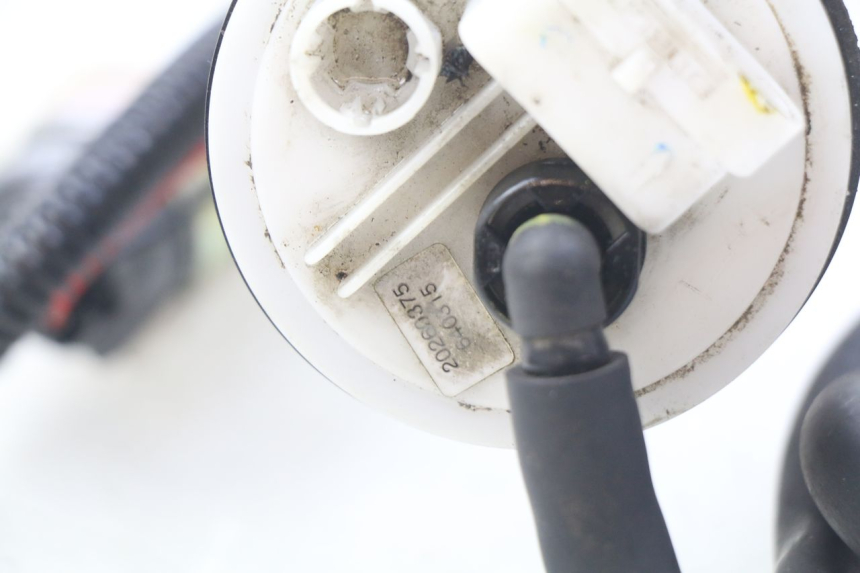 photo de POMPA PALIWA PIAGGIO MP3 500 (2011 - 2015) - Punkty mocowania