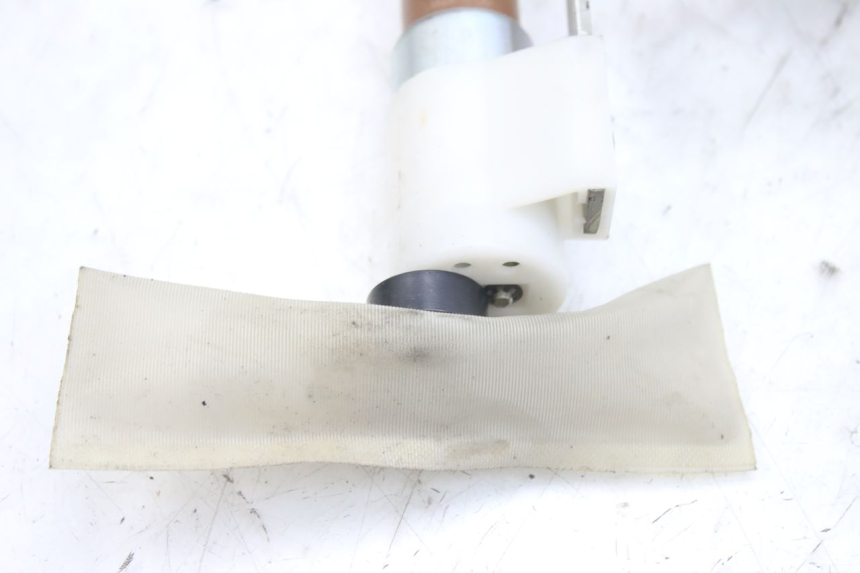 photo de POMPA PALIWA PIAGGIO MP3 RL 250 (2006 - 2010) - Zbliżenie techniczne