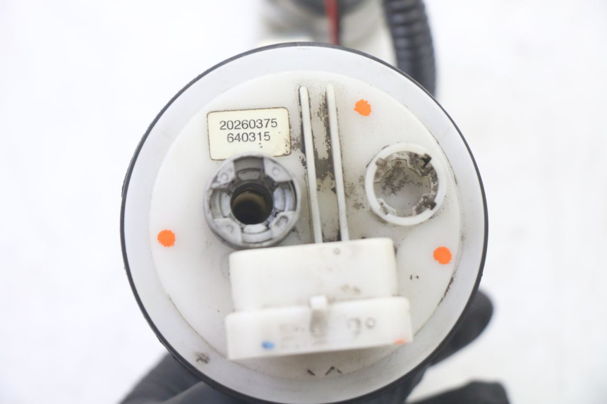 photo de POMPA PALIWA PIAGGIO MP3 500 (2011 - 2015) - Stan powierzchni