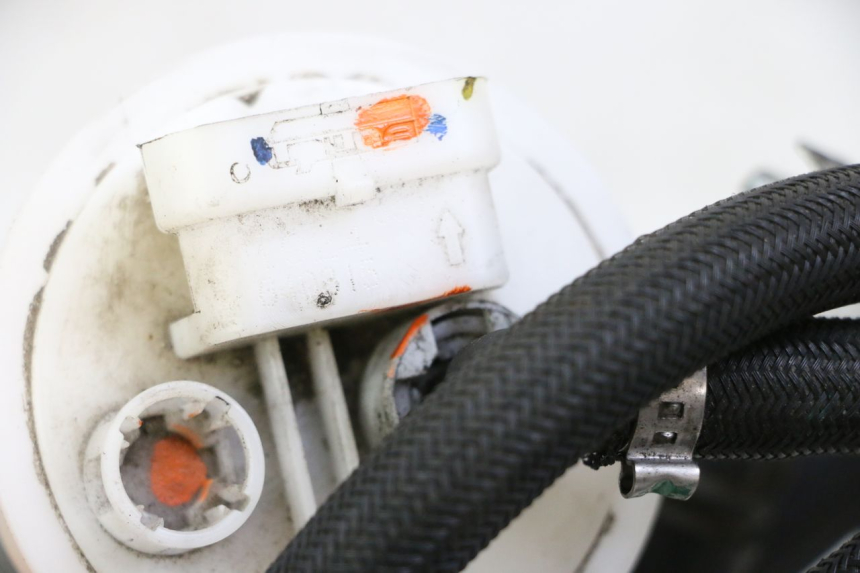 photo de POMPA PALIWA PIAGGIO MP3 500 (2014 - 2017) - Widok ogólny