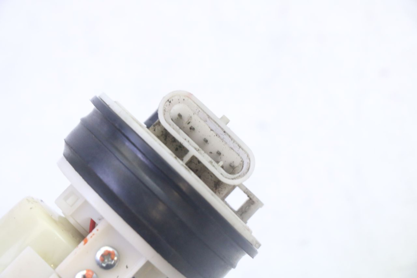 photo de POMPA PALIWA PIAGGIO MP3 500 (2011 - 2015) - Zoom stanu zużycia