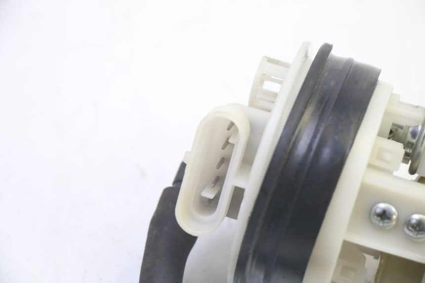 photo de POMPA PALIWA PIAGGIO MP3 RL 250 (2006 - 2010) - Widok ogólny