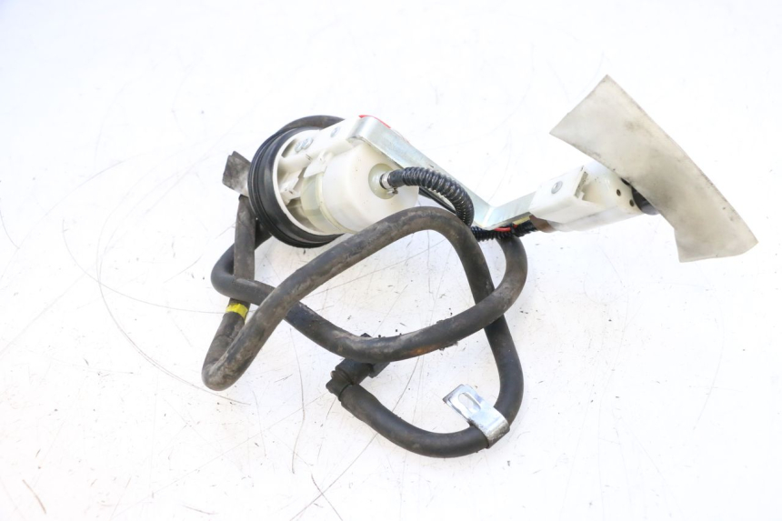photo de POMPA PALIWA PIAGGIO MP3 RL 250 (2006 - 2010) - Szczegół części
