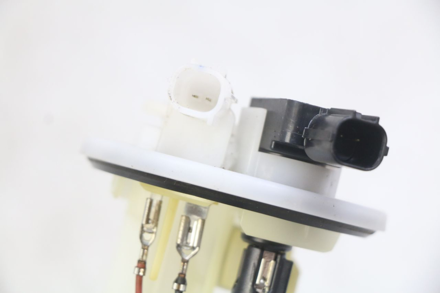 photo de POMPA PALIWA YAMAHA MT ABS 125 (2014 - 2018) - Inny kąt widzenia